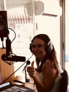 Vanessa Parachou Comédienne Voix Professionnelle, Chanteuse, Voix Off voix adulte et enfant - Pubs TV Radios Voix Off Jingle Voix dessins animés chansons - français anglais allemand italien - Retrouvez toutes les références et démos - Contactez moi !